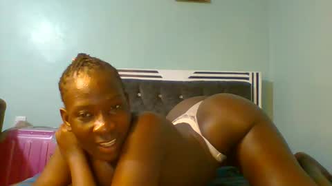 Snapshot of sexyvivy chatting on February 19, 2025, 8:33 am VIVIAN online show from February 19, 2025, 8:33 am