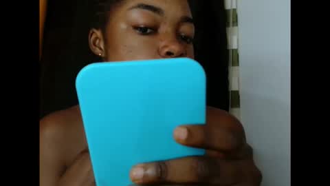 Snapshot of sexyxbunnyxx chatting on November 6, 2025, 9:21 am Blue online show from November 6, 2025, 9:21 am