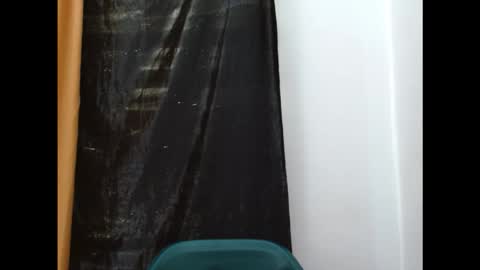 Snapshot of sexyxbunnyxx chatting on November 11, 2025, 9:09 am Blue online show from November 11, 2025, 9:09 am