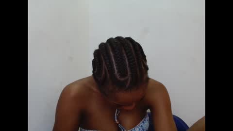 Snapshot of sexyxbunnyxx chatting on January 13, 2026, 11:15 am Blue online show from January 13, 2026, 11:15 am