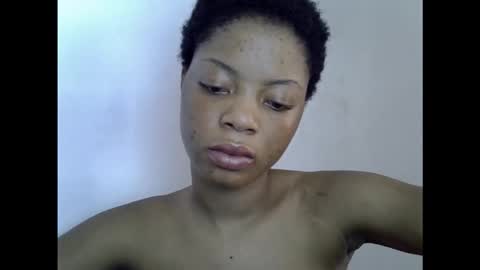 sexyxpeach online show from February 27, 2026, 1:44 pm