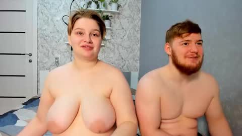 sexyy_room online show from December 1, 2025, 7:46 am