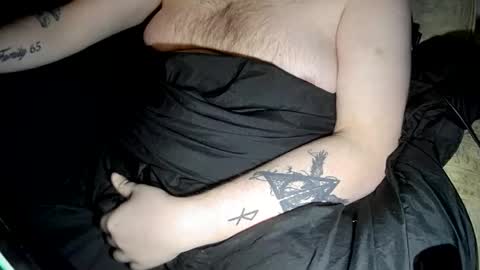 no face online show from November 19, 2025, 8:47 am