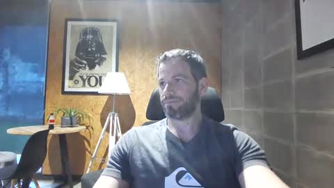 shad0w_hunter online show from January 16, 2025, 10:23 pm