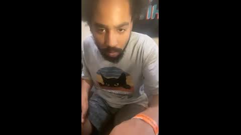 Shadow online show from November 2, 2025, 3:47 pm