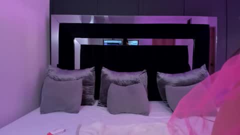 Snapshot of shaina_vasquez chatting on February 1, 2026, 5:17 am Shaina Vasquez online show from February 1, 2026, 5:17 am