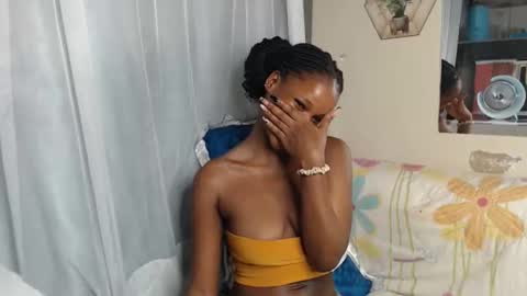 Shaky online show from October 2, 2025, 7:21 pm