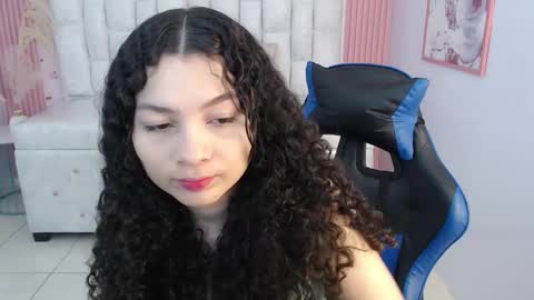 Shalon  online show from October 27, 2025, 1:15 pm