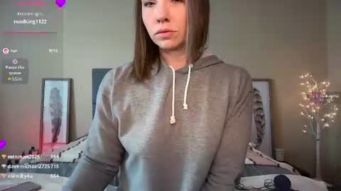 Shalynn online show from June 8, 2026, 4:18 pm