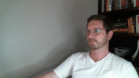 Snapshot of shamelesswetdream chatting on February 19, 2025, 12:46 am shamelesswetdream online show from February 19, 2025, 12:46 am