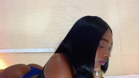 Snapshot of shamira_moore chatting on December 2, 2024, 10:01 pm Catalina online show from December 2, 2024, 10:01 pm