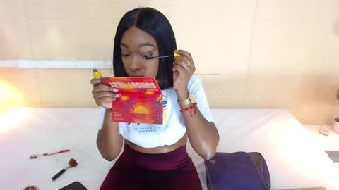 Snapshot of shamira_moore chatting on December 19, 2024, 8:44 pm Catalina online show from December 19, 2024, 8:44 pm