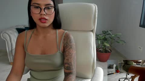 Snapshot of shanabellucy chatting on February 7, 2025, 7:17 pm onlyfans shanabellucy online show from February 7, 2025, 7:17 pm