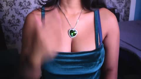 Snapshot of shanaya_indian chatting on January 10, 2025, 4:01 am shanaya indian online show from January 10, 2025, 4:01 am