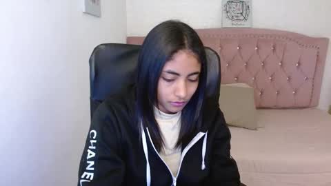 shanelle online show from March 12, 2025, 3:02 am