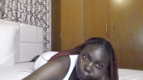 shania_lover online show from May 11, 2026, 4:26 pm