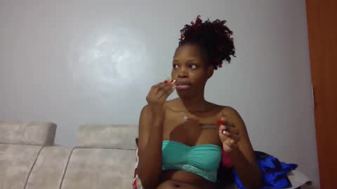 Snapshot of shania_sleigh chatting on January 6, 2025, 9:54 pm shania_sleigh online show from January 6, 2025, 9:54 pm