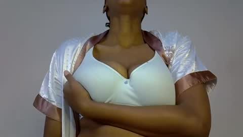 shanizz online show from September 30, 2025, 5:23 am