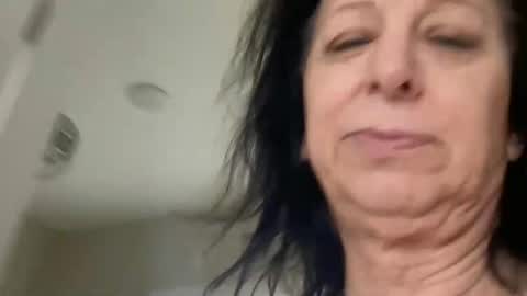 Shannon Spears online show from November 2, 2025, 7:38 pm