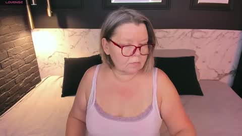 Shannon online show from October 16, 2025, 5:19 am