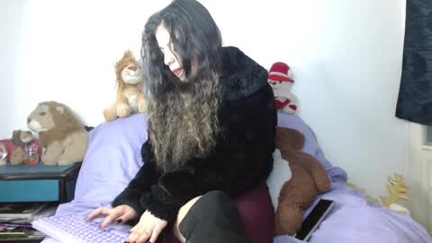 Shantal online show from March 30, 2026, 5:25 pm