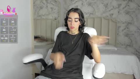 Shantal online show from October 27, 2025, 3:32 am