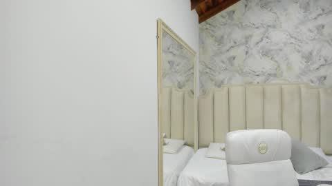 Snapshot of shantal_thompson21 chatting on February 6, 2026, 11:13 am Shantal online show from February 6, 2026, 11:13 am