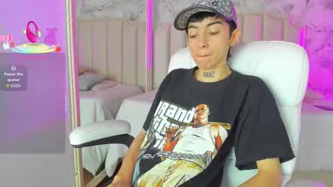 Snapshot of shantal_thompson21 chatting on February 27, 2026, 10:04 am Shantal online show from February 27, 2026, 10:04 am