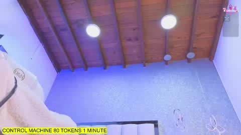 Snapshot of shantal_thompson21 chatting on May 24, 2026, 10:04 pm Shantal online show from May 24, 2026, 10:04 pm