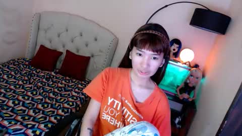 SHANTA FOX  s online show from October 29, 2025, 12:35 am