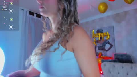 Snapshot of shantalll__ chatting on September 9, 2025, 11:10 am Shantal online show from September 9, 2025, 11:10 am