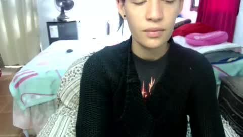 shanyflores5 online show from April 22, 2026, 1:12 pm