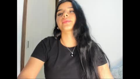 Snapshot of shara_jones chatting on February 18, 2025, 5:53 am Sara online show from February 18, 2025, 5:53 am