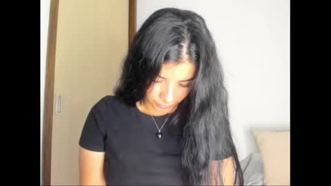 Snapshot of shara_jones chatting on February 25, 2025, 6:36 am Sara online show from February 25, 2025, 6:36 am