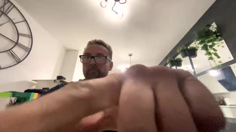 Sharksboy online show from February 27, 2026, 6:02 am