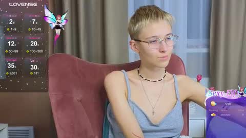 Snapshot of sharli_rose chatting on February 27, 2025, 3:48 pm Sharli online show from February 27, 2025, 3:48 pm