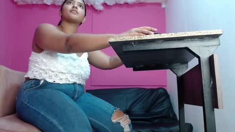 Snapshot of sharlot_evans_ chatting on October 21, 2025, 12:17 pm Sharlot online show from October 21, 2025, 12:17 pm