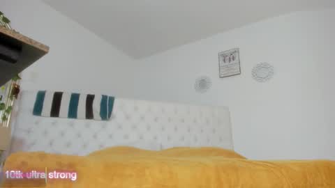 Snapshot of sharlot_evans_ chatting on December 17, 2025, 12:11 pm Sharlot online show from December 17, 2025, 12:11 pm