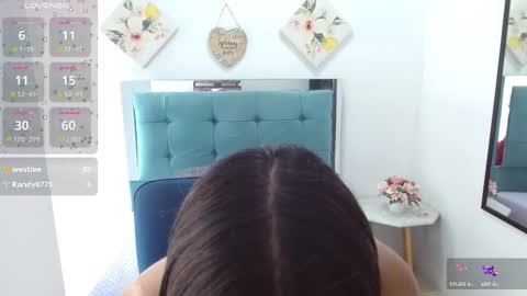 Camila online show from September 10, 2025, 2:06 pm