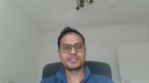 Snapshot of sharmamanxyz chatting on February 21, 2025, 10:17 am sharmamanxyz online show from February 21, 2025, 10:17 am