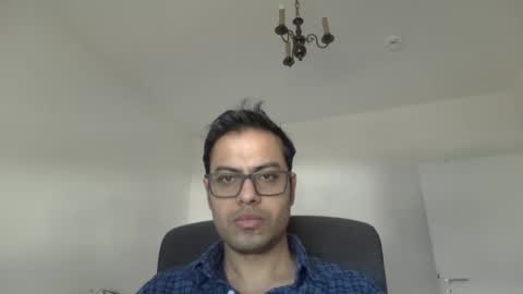 Snapshot of sharmamanxyz chatting on March 3, 2025, 2:26 pm sharmamanxyz online show from March 3, 2025, 2:26 pm