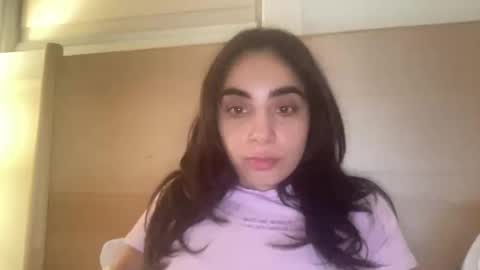Snapshot of sharnn_b chatting on November 18, 2025, 6:40 am sharnn_b online show from November 18, 2025, 6:40 am