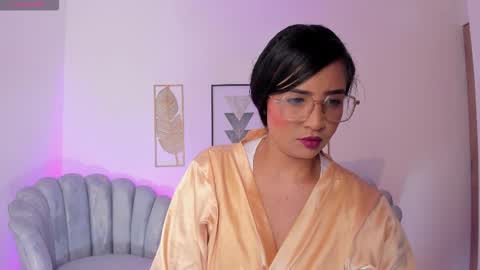 sharon_breezee online show from November 18, 2025, 1:33 am