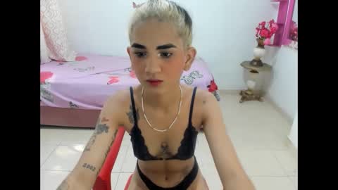 Snapshot of shary_lan chatting on April 12, 2026, 2:22 pm shary_lan online show from April 12, 2026, 2:22 pm