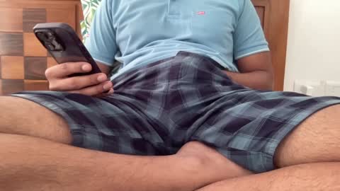 Snapshot of shash2014 chatting on December 30, 2024, 7:15 am Shashii online show from December 30, 2024, 7:15 am