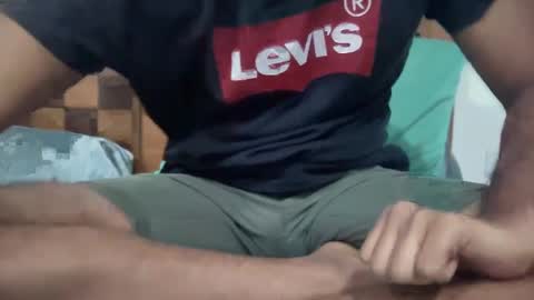 Snapshot of shash2014 chatting on March 3, 2025, 4:03 pm Shashii online show from March 3, 2025, 4:03 pm