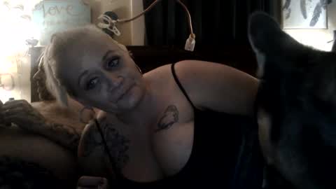 ShawnandJenn online show from March 2, 2025, 12:11 pm