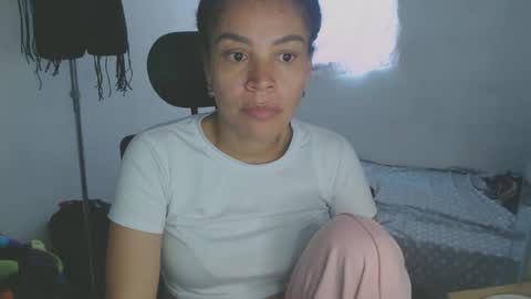 Shayna online show from April 22, 2026, 9:05 pm