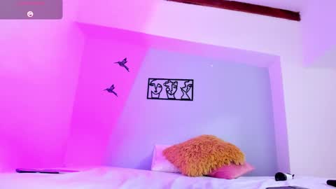 Shayra online show from November 8, 2025, 1:06 am