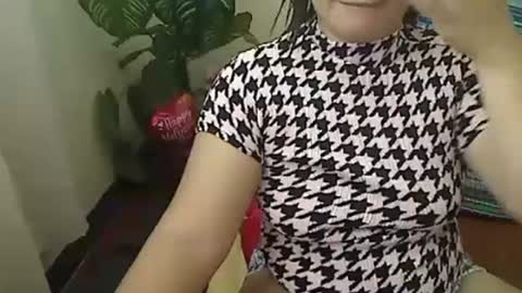 Snapshot of shebomb488504 chatting on February 16, 2025, 12:41 am jane online show from February 16, 2025, 12:41 am